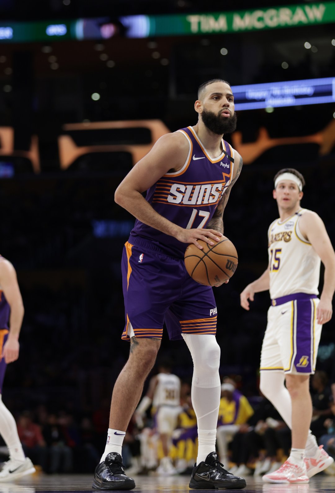 九游平台 -NBA常规赛冲刺阶段走向成谜,洛杉矶湖人手感冰凉,更衣室稳定,心理建设被强调的简单介绍